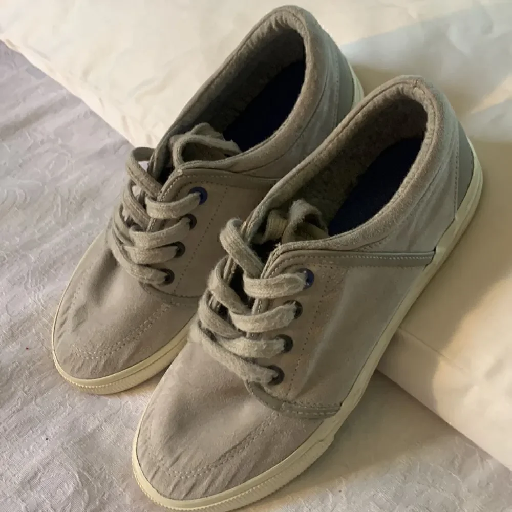 Sneakers Kids Cat & Jack Gray Size 2 Copy